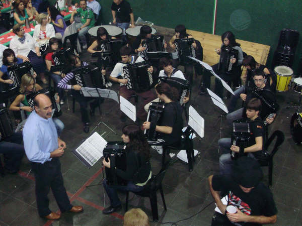 Basque Week - Accordion Band of Aretxabaleta